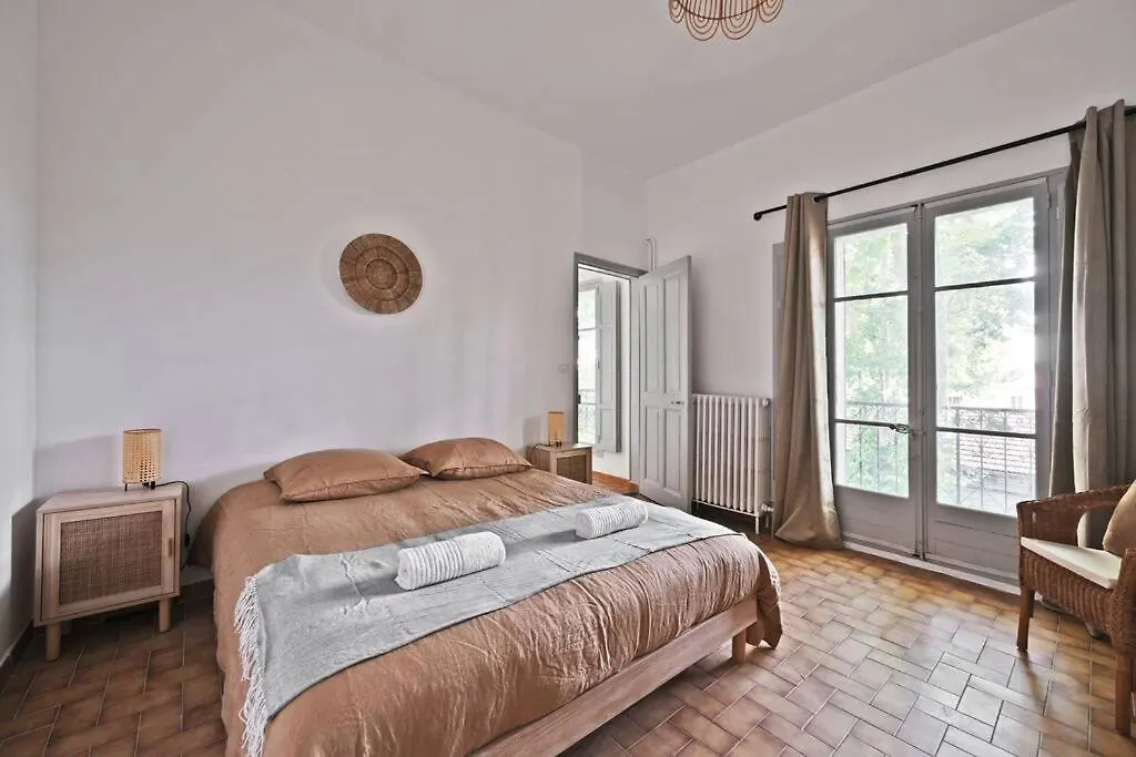Appartement Au Coeur Des Platanes - Parking Gratuit Sous-Terrain - Clim - Balcon à Avignon